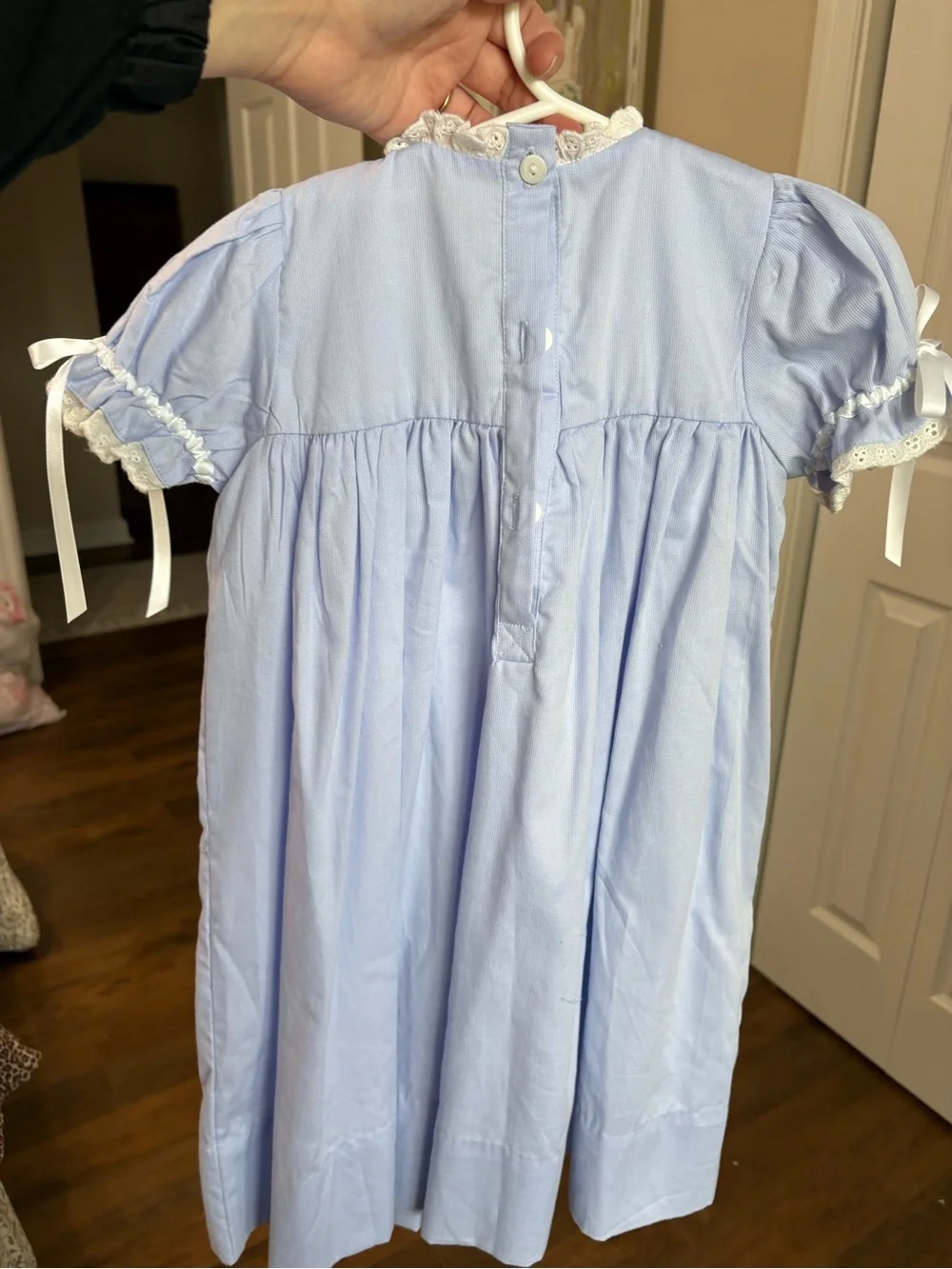 Smockingbird blue girls smocked embroidered bow dress size 2